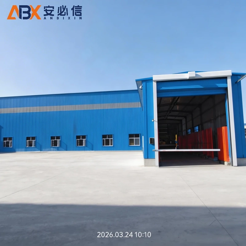 阿勒泰高速堆积门